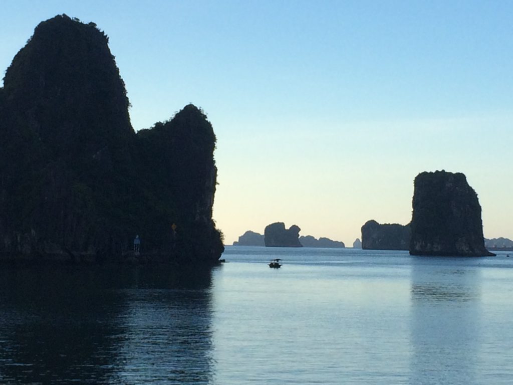 karsts, limestone karsts, limestone karst, Ha Long, Ha Long Bay, Ha Long Bay Vietnam